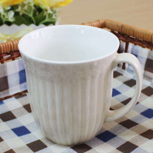 montana_mug_beige_03.jpg